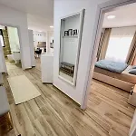 Locos Апартаменты *