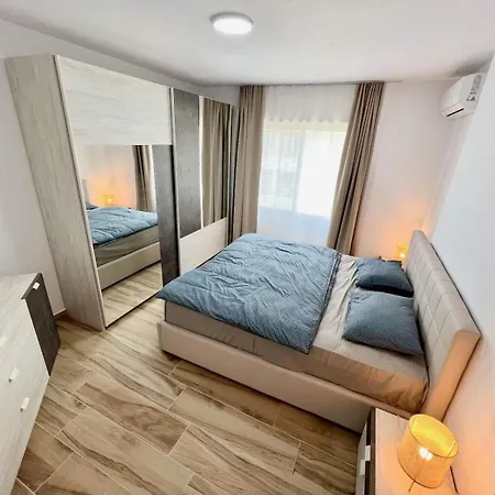 Apartment Locos *